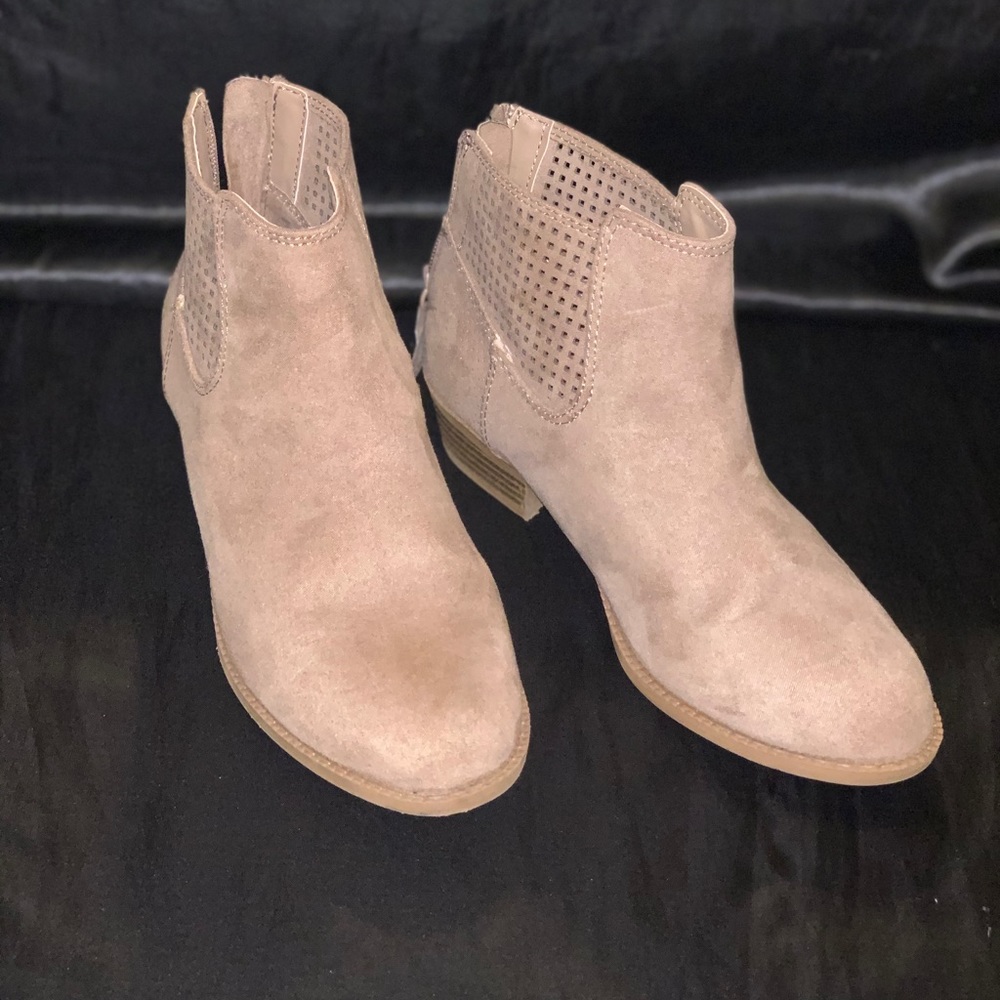 Girl Boots